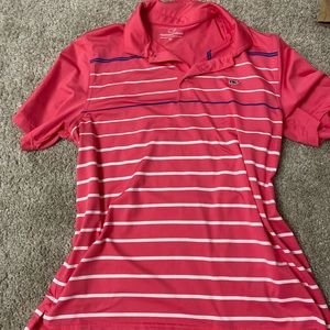 Men’s polo vineyard vines shirt.